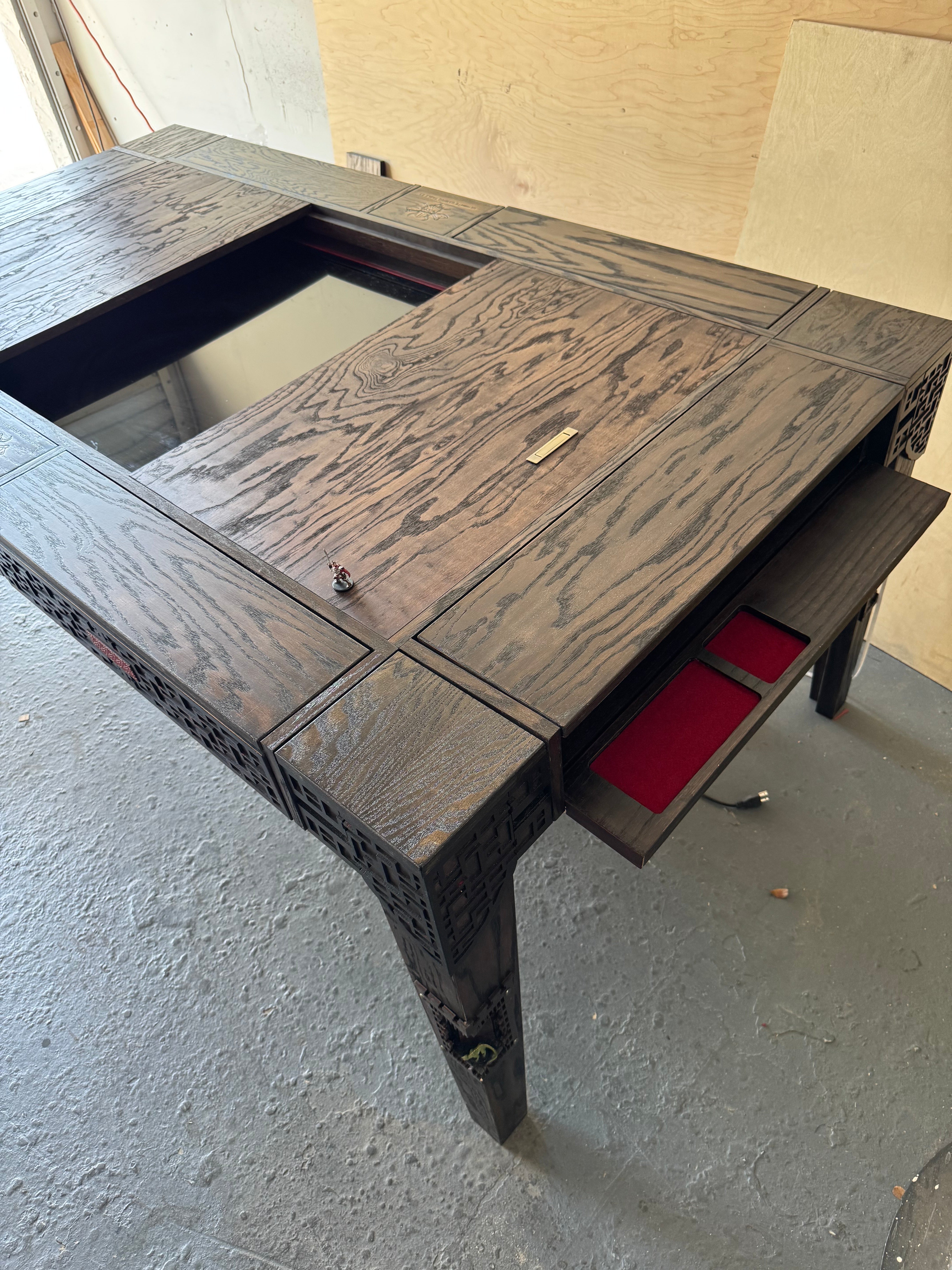 Ultimate Dining and Gaming Table E3