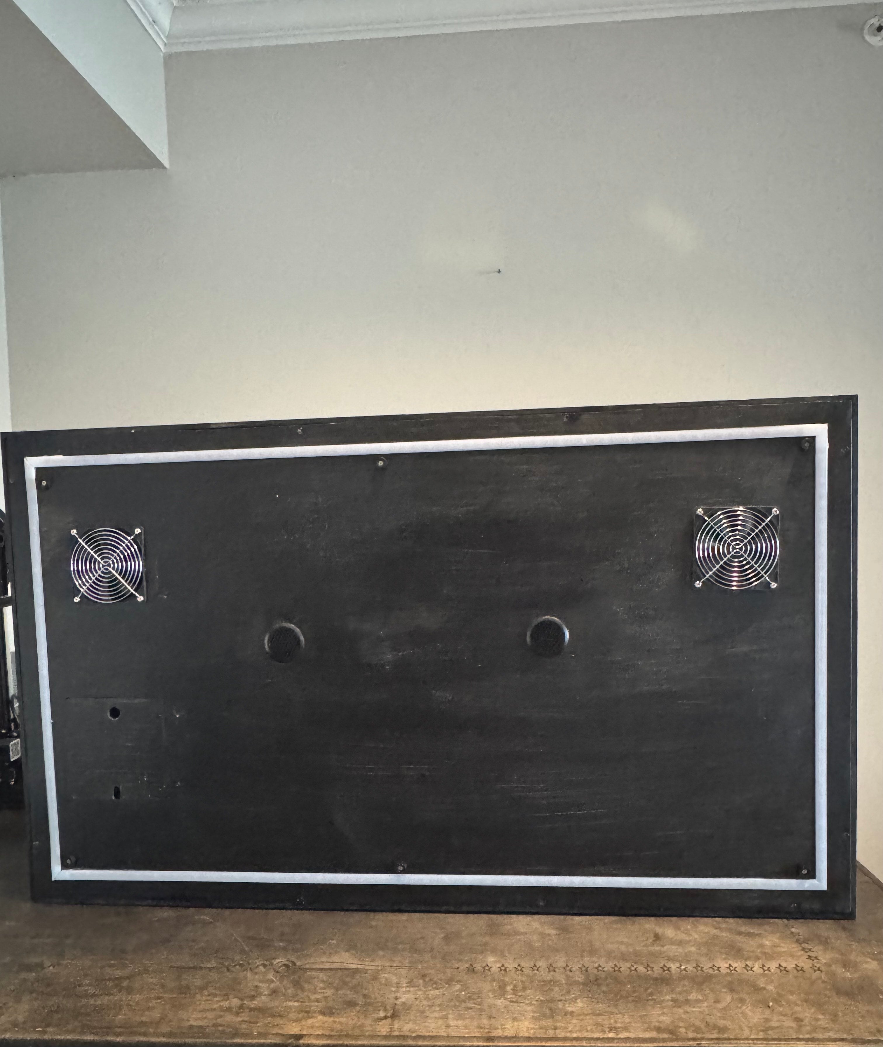 Portable DND/RPG Digital tv case. Virtual Table Top Gaming Board